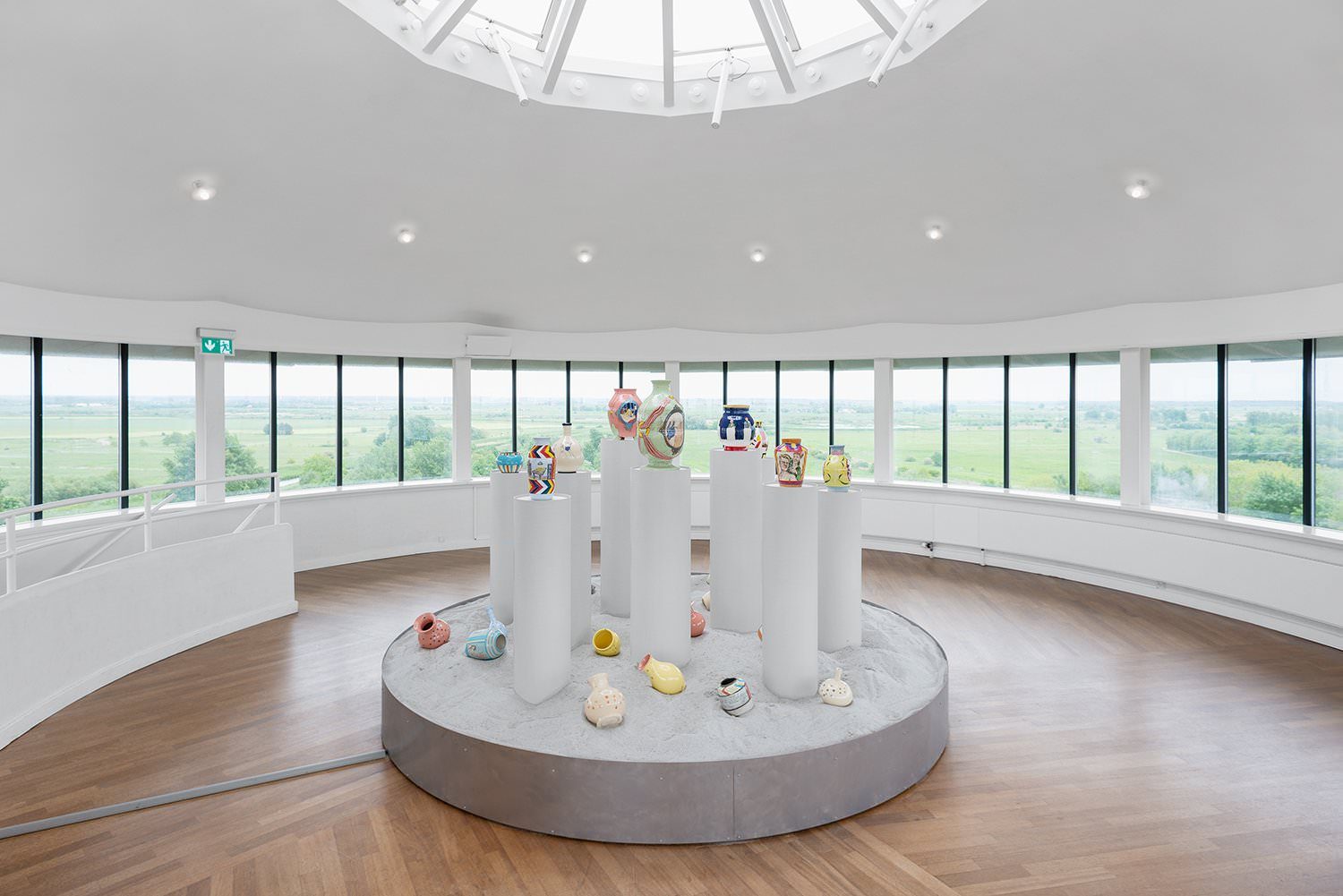 Niels Pugholm, the pots on a round plinth in the water tower
