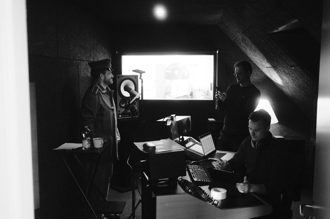 Behind the scenes, the control desk during the shoot